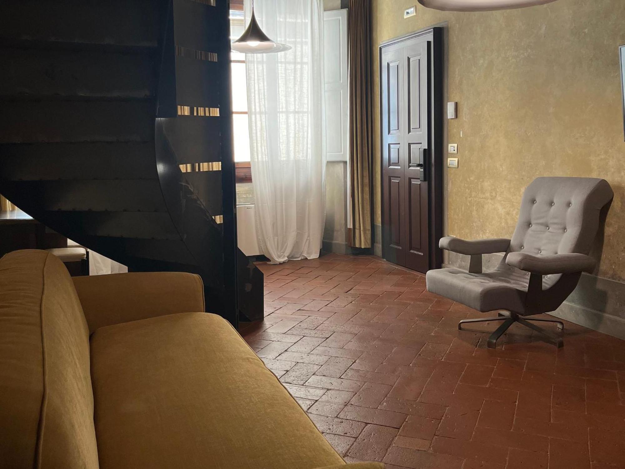 Numa Florence Palazzo San Niccolo Zimmer foto